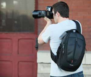  Vanguard Up rise 43 Zoom Expandable Sling Camera Bag 