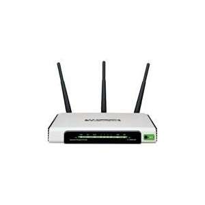   Wireless Speed   4 x Network Port   1 x Broadband Por