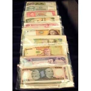  One THOUSAND DIFFERENT world bank notes.No duplicates 