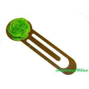  Silver Clip Bookmark with Green Rose