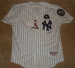 NICK SWISHER AUTOGRAPHED JERSEY (YANKEES) W/ PROOF!  