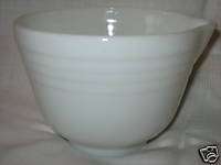 Pyrex #31 white Glass spout Electric Mixer Bowl 6 cup  