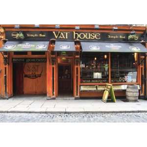    Vat House Pub Temple Bar Area by Eoin Clarke, 72x48