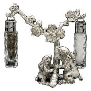   Court Bunny Hanging Salt and Pepper Set:  Kitchen & Dining