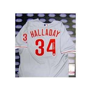  Roy Halladay autographed Baseball Jersey (Philadelphia 