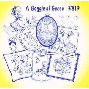  8046 PT BL A Gaggle of Geese by Aunt Marthas 3819 Arts 