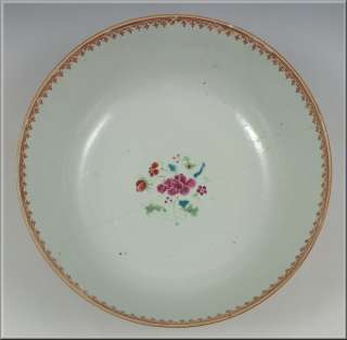 this large beautiful chinese famille rose bowl is decorated with 