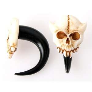  8g Bone Plug with Cracked Skull Plug   3mm   Pair Jewelry
