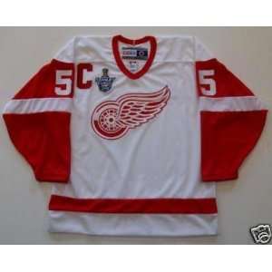 Nicklas Lidstrom Stanley Cup Jersey Detroit Red Wings   Small:  
