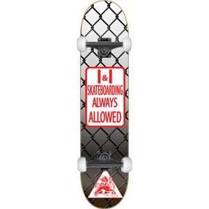   Skateboard   7.75 w/Mini Logo Wheels:  Sports & Outdoors