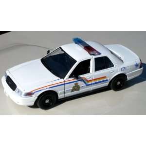  Motormax 1/24 RCMP 2007 Ford Crown Vic Toys & Games