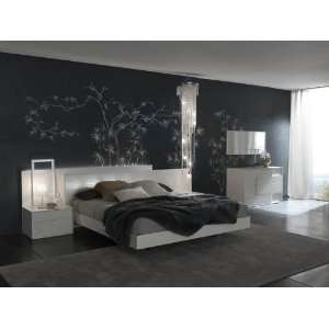  Rossetto T412600375068 Nightfly King Bed in White 