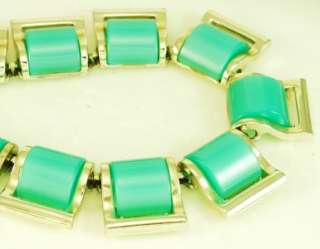 VINTAGE CLEOPATRA STYLE GREEN THERMOSET NECKLACE  