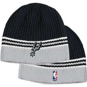 San Antonio Spurs Official Team Skully Hat:  Sports 