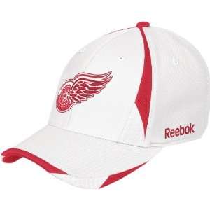  Detroit Red Wings NHL Reebok Center Ice Player Hat: Sports 