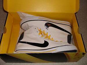 Nike Sweet Classic High Canvas Livestrong LAF 12 White/Black Varsity 