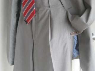 Hugo Boss Suit Very Stylish Size 42L  100% Wool  rt  