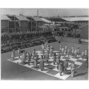  Human Chess Board,Match between RJ Broadbent,MN Rossolini 
