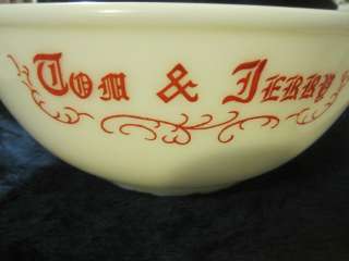 Vintage Tom and Jerry Bowl with 6 mugs Red and White  