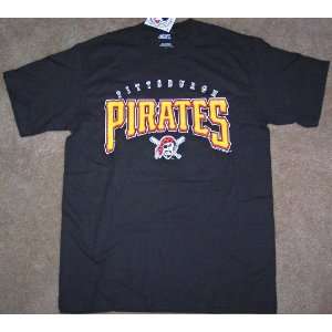 Pittsburgh Pirates MLB T Shirt (Adult XL) New:  Sports 