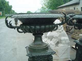 GREAT VICTORIAN STYLE CAST IRON MONUMENTAL URNS HD569  