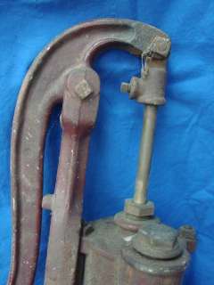 Vintage Antique Cast Iron Well Water Pump Garden Decor Yard Art  
