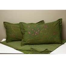 Green Embroidered Bed Cover and Pillow Shams (India)  Overstock