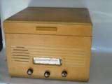 Vintage Wood Aviola Tube Radio Turntable Record Player  