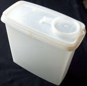 Vintage Tupperware Rectangular Cereal Storage Container Snap Top Keep 