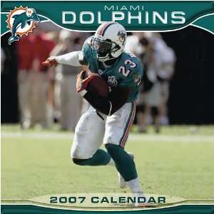    Miami Dolphins 2007 NFL 12x12 Wall Calendar: Sports & Outdoors