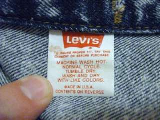 Vintage 1980s ~ LEVIS ~ Acid Wash Denim Jean Jacket ~ Size XL ~ Made 