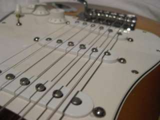 2005 Fender Stratocaster Electric Guitar MIM  Near Mint  