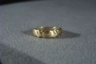 ANTIQUE 10 K GOLD X ETERNITY WIDE WEDDING BAND RING 7  