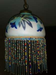 BEAUTIFUL ANTIQUE ART DECO OPALINE CEILING LIGHT SHADE COMPLETE WITH 