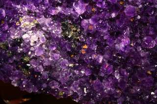 Title SPECIMEN AMETHYST CLUSTER WITH AMETHYST FLOWERS AGATE BORDER