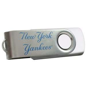  Centon DataStick Swivel MLB New York Yankees 1 GB USB 2.0 
