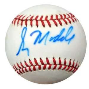 Greg Maddux Autographed Ball   NL PSA DNA #L32223
