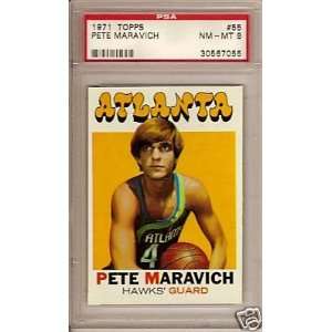  1971 72 Topps PETE MARAVICH # 55 (PSA 8) HOF: Sports 
