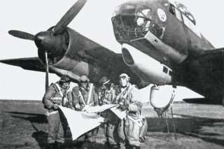 72 Pilots & Ground Staff Luftwaffe WWII Plastic Model Kit